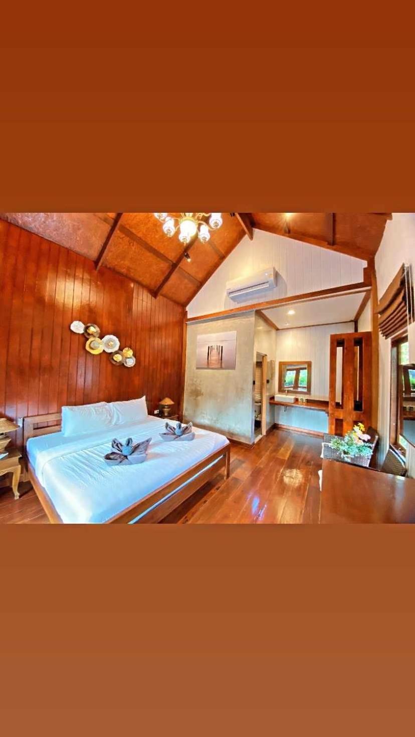 Hotel Little Rock Kohjum Koh Jum Esterno foto