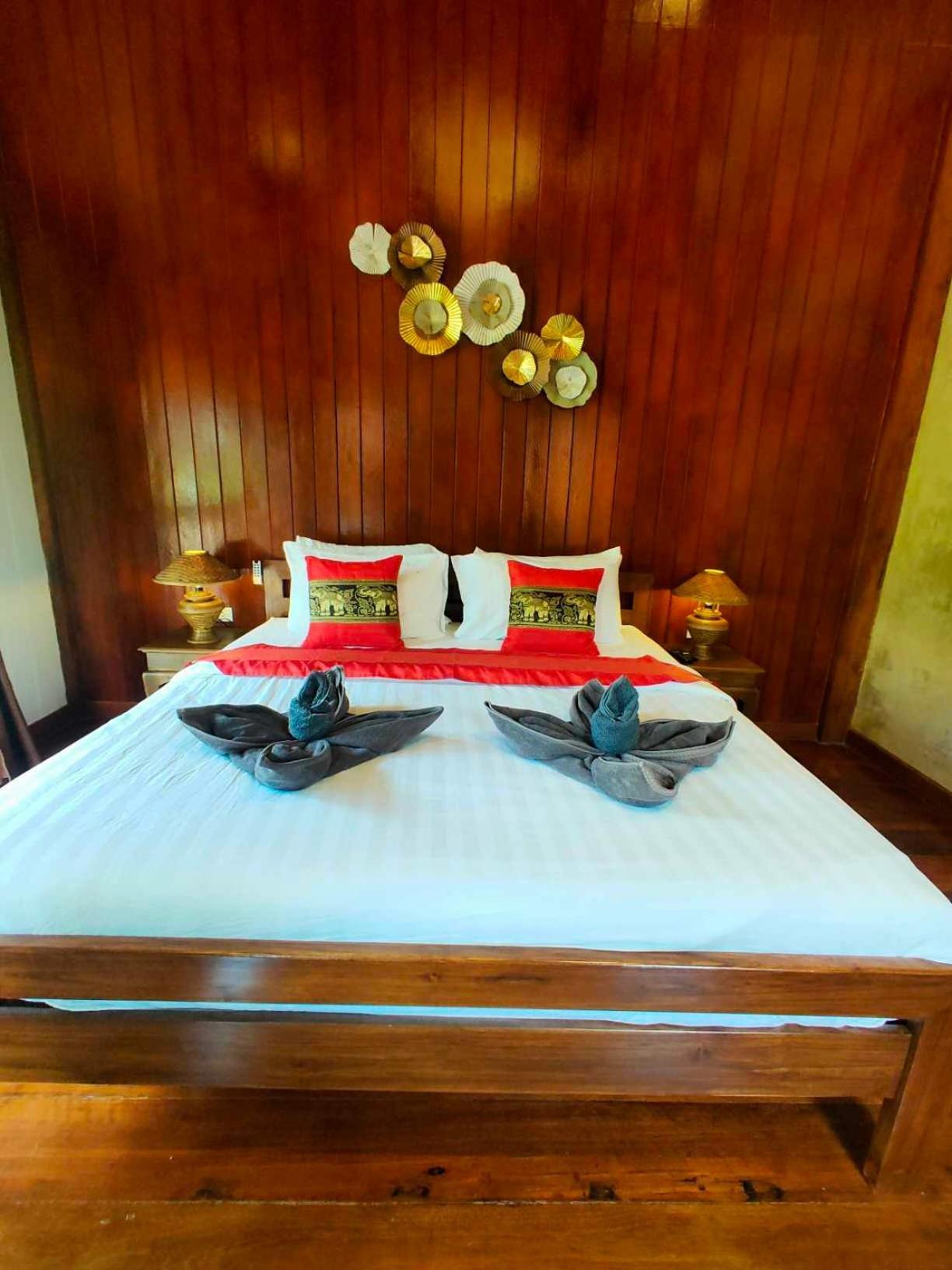 Hotel Little Rock Kohjum Koh Jum Esterno foto